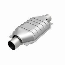 Load image into Gallery viewer, MagnaFlow Universal Catalytic Converter 2.25 W/O2 Boss