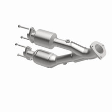 Load image into Gallery viewer, MagnaFlow Direct Fit Catalytic Converter 00-01 Cherokee 4L frt OEM