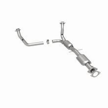 Load image into Gallery viewer, MagnaFlow Direct Fit Catalytic Converter 00-04 S10/Sonoma 4.3L