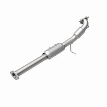 Load image into Gallery viewer, MagnaFlow Direct Fit Catalytic Converter 2001 Volvo V70 X/C 2.4L