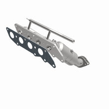 Load image into Gallery viewer, MagnaFlow Direct Fit Catalytic Converter 07 Ford Focus 2.0L Manifold **CA Emissions**