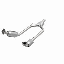 Load image into Gallery viewer, MagnaFlow Direct Fit Catalytic Converter 96-97 Mercury Cougar 3.8L
