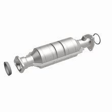 Load image into Gallery viewer, MagnaFlow Direct Fit Catalytic Converter 1998 Honda Odyssey 2.3L
