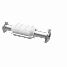 Load image into Gallery viewer, MagnaFlow Direct Fit Catalytic Converter 00-01 Cherokee Rear 4.0L