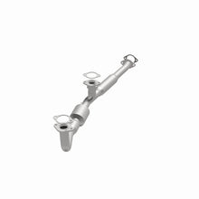 Load image into Gallery viewer, MagnaFlow Direct Fit Catalytic Converter 96-00 Dodge Avenger 2.5L Front