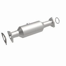 Load image into Gallery viewer, MagnaFlow Direct Fit Catalytic Converter OEM 2001-2002 Acura MDX/2003-2004 Honda Pilot Underbody