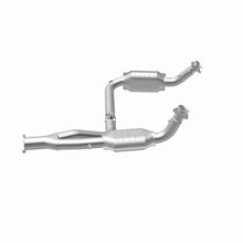 Load image into Gallery viewer, MagnaFlow Direct Fit Catalytic Converter 00-01Tahoe/Yukon V8 5.7L