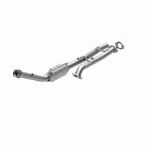 Load image into Gallery viewer, MagnaFlow Direct Fit Catalytic Converter 97-01 Explorer-Mountaineer