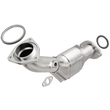 Load image into Gallery viewer, MagnaFlow Direct Fit Catalytic Converter 02-04 Tacoma 3.4L front 50S