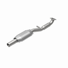 Load image into Gallery viewer, MagnaFlow Direct Fit Catalytic Converter Volvo S40/V40 1.9L Rear