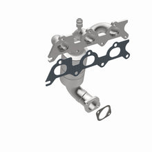 Load image into Gallery viewer, MagnaFlow DF Cat Conv 07-11 Chrysler Sebring 2.7L Rr Manifold/08-10 Dodge Avenger 2.7L Rear Manifold
