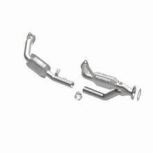 Load image into Gallery viewer, MagnaFlow Direct Fit Catalytic Converter 96-99 Ford Taurus3.0L 50S