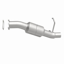 Load image into Gallery viewer, MagnaFlow Direct Fit Catalytic Converter 05 Silverado 2500HD 6.0L