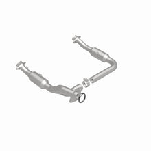 Load image into Gallery viewer, MagnaFlow DF Catalytic Conv 06-09 Ford Explorer 4.6L Y-Pipe Assy/07-09 Explorer Sport Trac 4.6L