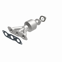 Load image into Gallery viewer, MagnaFlow Direct Fit Catalytic Converter 07-09 Mitsu Outlander 3.0L
