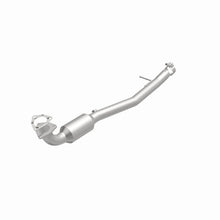 Load image into Gallery viewer, MagnaFlow Direct Fit Catalytic Converter 07-09 Range Rover v8 4.2/4.4L OEM Underbody