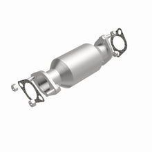 Load image into Gallery viewer, MagnaFlow Direct Fit Catalytic Converter 2007 Sorento V6 3.8 OEM Underbody