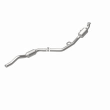 Load image into Gallery viewer, MagnaFlow Direct Fit Catalytic Converter OEM 2007 Mercedes-Benz E350 Underbody - 69.125in Length 5411666
