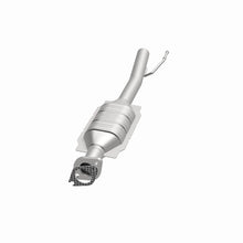 Load image into Gallery viewer, MagnaFlow Direct Fit Catalytic Converter 01-04 Escape 3.0L OEM
