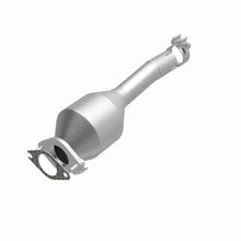 Load image into Gallery viewer, MagnaFlow Direct Fit Catalytic Converter 2010-2013 TRANSIT CONNECT 2.0 L Underbody