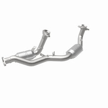Load image into Gallery viewer, MagnaFlow Direct Fit Catalytic Converter 96-99 Ford Taurus3.0L 50S