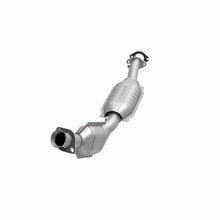 Load image into Gallery viewer, MagnaFlow Direct Fit Catalytic Converter 96-00 Crown Vic 4.6L OEM