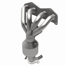 Load image into Gallery viewer, MagnaFlow Direct Fit Catalytic Converter 2009-2010 Pontiac Vibe 2.4L