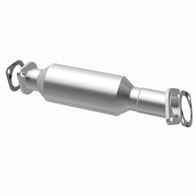 Load image into Gallery viewer, MagnaFlow Direct Fit Catalytic Converter 08-09 Hyundai Sonata 2.4L