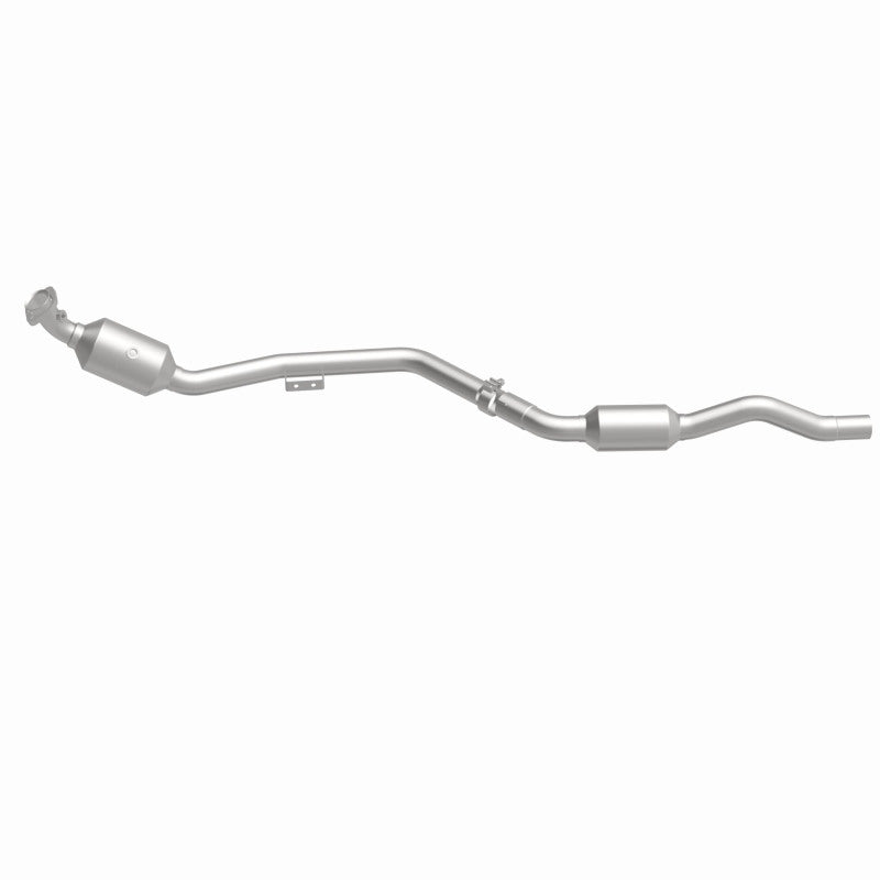 MagnaFlow Direct Fit Catalytic Converter OEM 2007 Mercedes-Benz E350 Underbody - 69.125in Length 5411666
