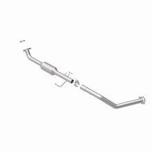 Load image into Gallery viewer, MagnaFlow Direct Fit Catalytic Converter OEM 2001-2004 Toyota Sequoia Underbody