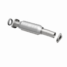 Load image into Gallery viewer, MagnaFlow Direct Fit Catalytic Converter 04 Toyota Sienna 3.3L