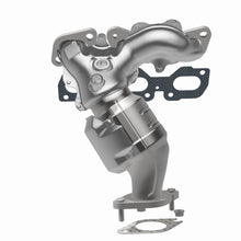 Load image into Gallery viewer, MagnaFlow Direct Fit Catalytic Converter 01-04 Escape 3.0 rear manif