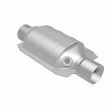 Load image into Gallery viewer, MagnaFlow Universal Catalytic Converter 2.25 Rear with O2
