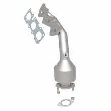 Load image into Gallery viewer, MagnaFlow Direct Fit Catalytic Converter 2007-2009 Sorento 3.3 3.8 L Manifold