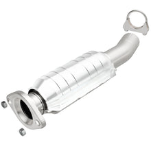 Load image into Gallery viewer, MagnaFlow Direct Fit Catalytic Converter 04 Toyota Sienna 3.3L