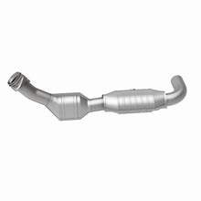 Load image into Gallery viewer, MagnaFlow Direct Fit Catalytic Converter 00-01 Ford F-150 4.6L 2wd