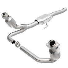 Load image into Gallery viewer, MagnaFlow Direct Fit Catalytic Converter 00-03 Dodge Dakota 2WD 4.7L