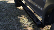 Load image into Gallery viewer, Lund 2019 RAM 1500 Quad Cab Summit Ridge 2.0 Running Boards - Black - GTR Auto