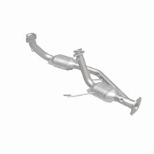 Load image into Gallery viewer, MagnaFlow Direct Fit Catalytic Converter 96-99 Ford Taurus3.0L 50S