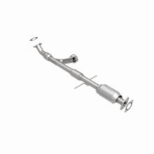 Load image into Gallery viewer, MagnaFlow Direct Fit Catalytic Converter 00 Hyundai Sonata 2.5L