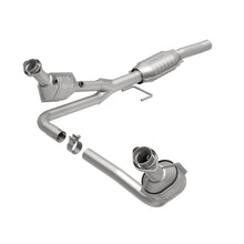 Load image into Gallery viewer, MagnaFlow Direct Fit Catalytic Converter 00 Dodge Dakota 3.9L 2wd