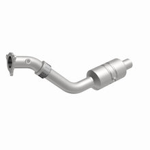 Load image into Gallery viewer, MagnaFlow Direct Fit Catalytic Converter 04-06 Chrysler Pacifica 3.5