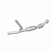 Load image into Gallery viewer, MagnaFlow Direct Fit Catalytic Converter 01-04 Ford F-150 4.2L 2wd