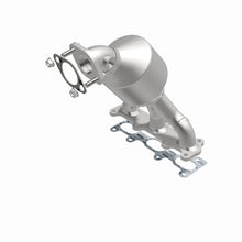 Load image into Gallery viewer, MagnaFlow Direct Fit Catalytic Converter 05-06 Hyundai Santa Fe 2.7L