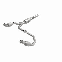 Load image into Gallery viewer, MagnaFlow Direct Fit Catalytic Converter Dodge 01-02 Ram 1500/2500/3500 Van 5.9L
