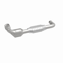 Load image into Gallery viewer, MagnaFlow Direct Fit Catalytic Converter 01-02 Exped/F-150 5.4L D/S