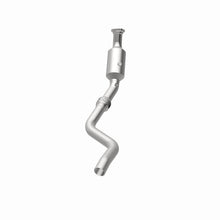 Load image into Gallery viewer, MagnaFlow DF Cat Conv Chrysler/Dodge 05-09 300/Charger /05-08 Magnum/2009 Challenger 5.7L Drv Side