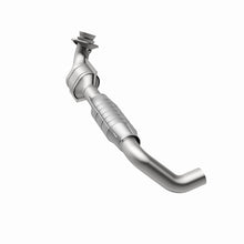 Load image into Gallery viewer, MagnaFlow Direct Fit Catalytic Converter 04-06 F-150 Pickup 5.4L 2WD D/S