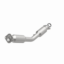 Load image into Gallery viewer, MagnaFlow Direct Fit Catalytic Converter 07-08 Nissan Sentra L4-2.0L