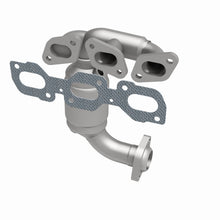 Load image into Gallery viewer, MagnaFlow Direct Fit Catalytic Converter Contour 95-00 2.5L Front MF